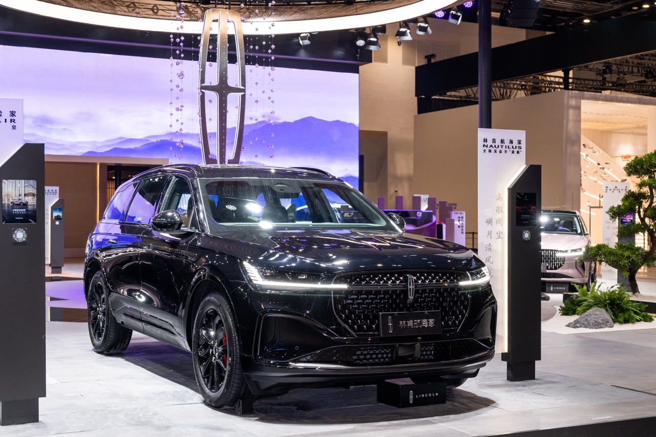 1. 林肯航海家黑武士版.jpeg